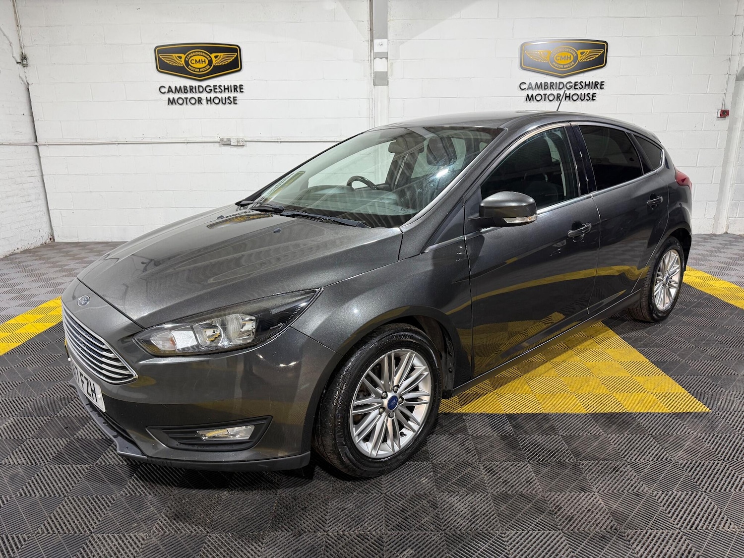 Used Ford Focus 2017 for sale - 76499879: Photo 4