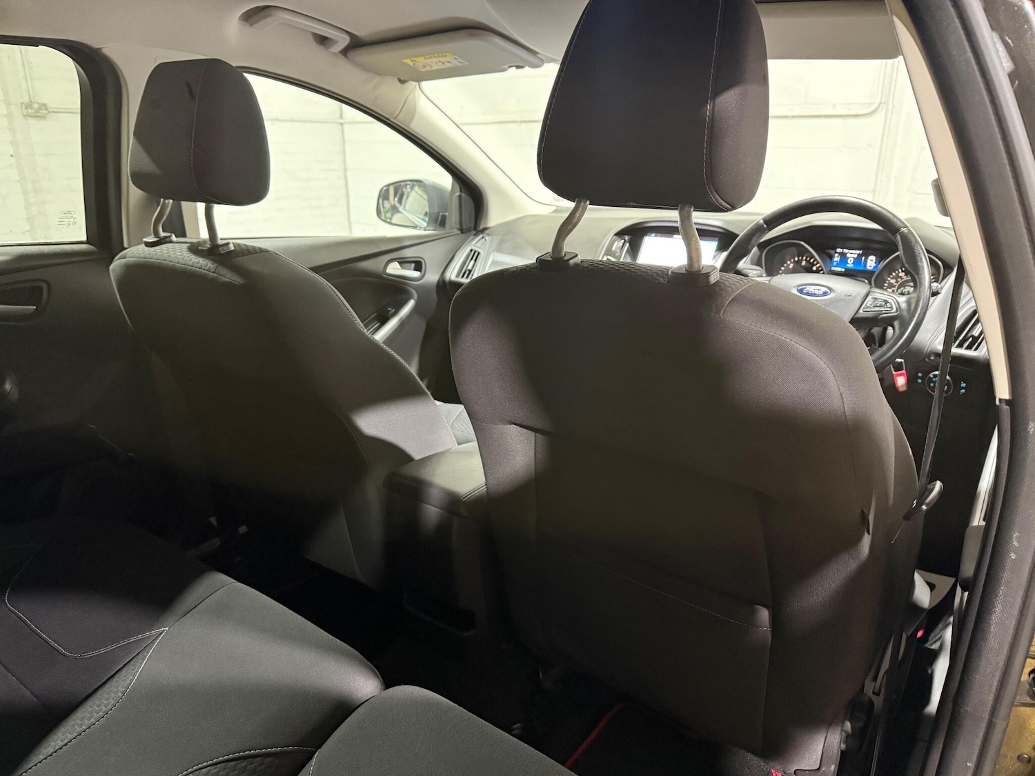 Used Ford Focus 2017 for sale - 76499879: Photo 40