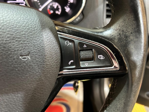 Used Skoda Yeti 2015 for sale - 75494279: Photo 46