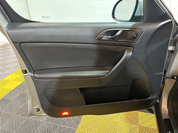 Used Skoda Yeti 2015 for sale - 75494279: Photo 64