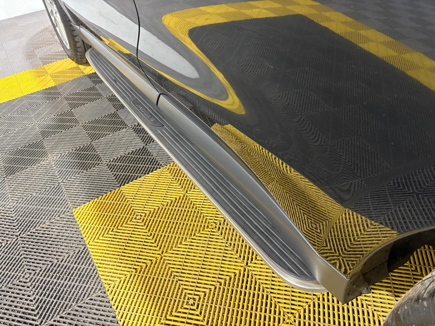 Used Jaguar F-Pace 2017 for sale - 76179801: Photo 28