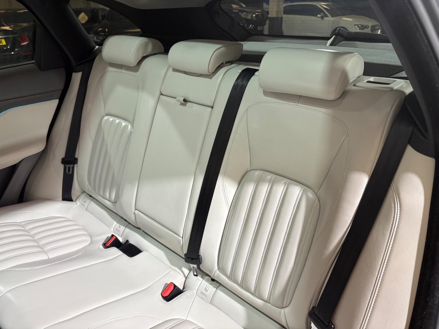 Used Jaguar F-Pace 2017 for sale - 76179801: Photo 32