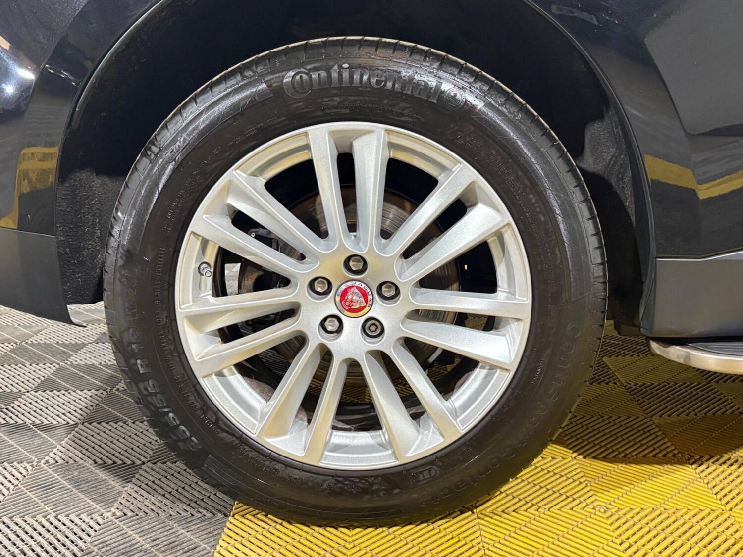 Used Jaguar F-Pace 2017 for sale - 76179801: Photo 54