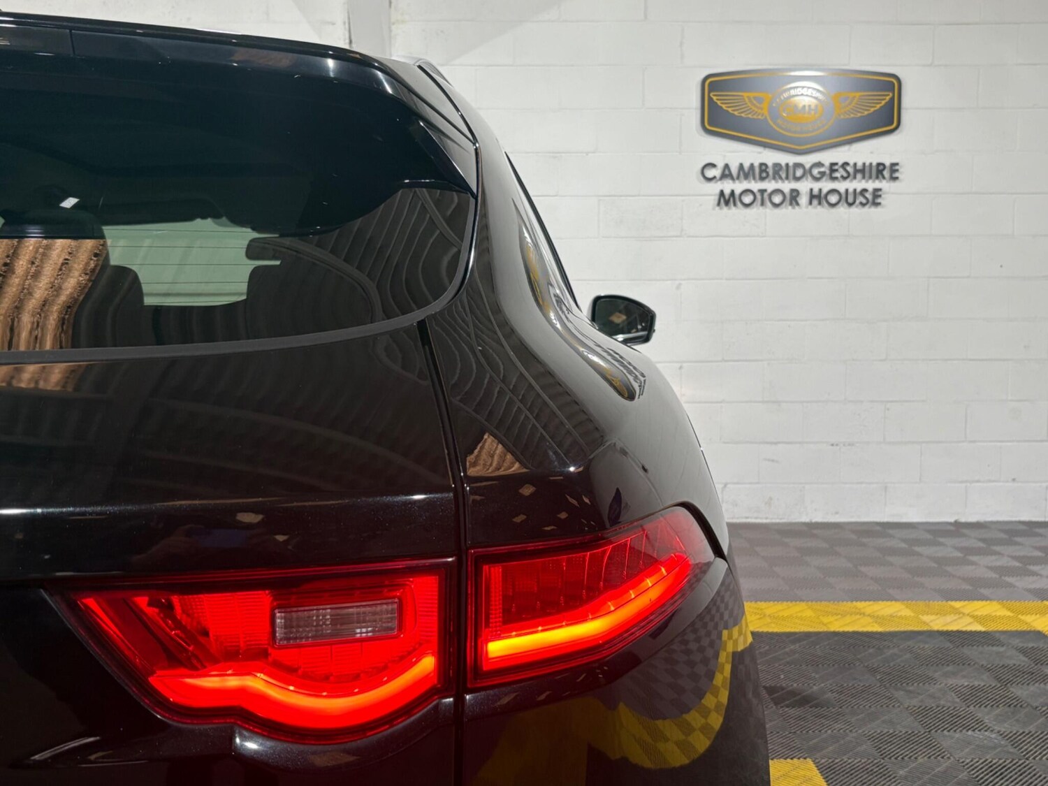 Used Jaguar F-Pace 2017 for sale - 76179801: Photo 56