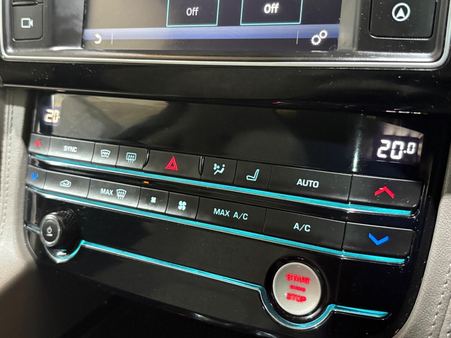 Used Jaguar F-Pace 2017 for sale - 76179801: Photo 71