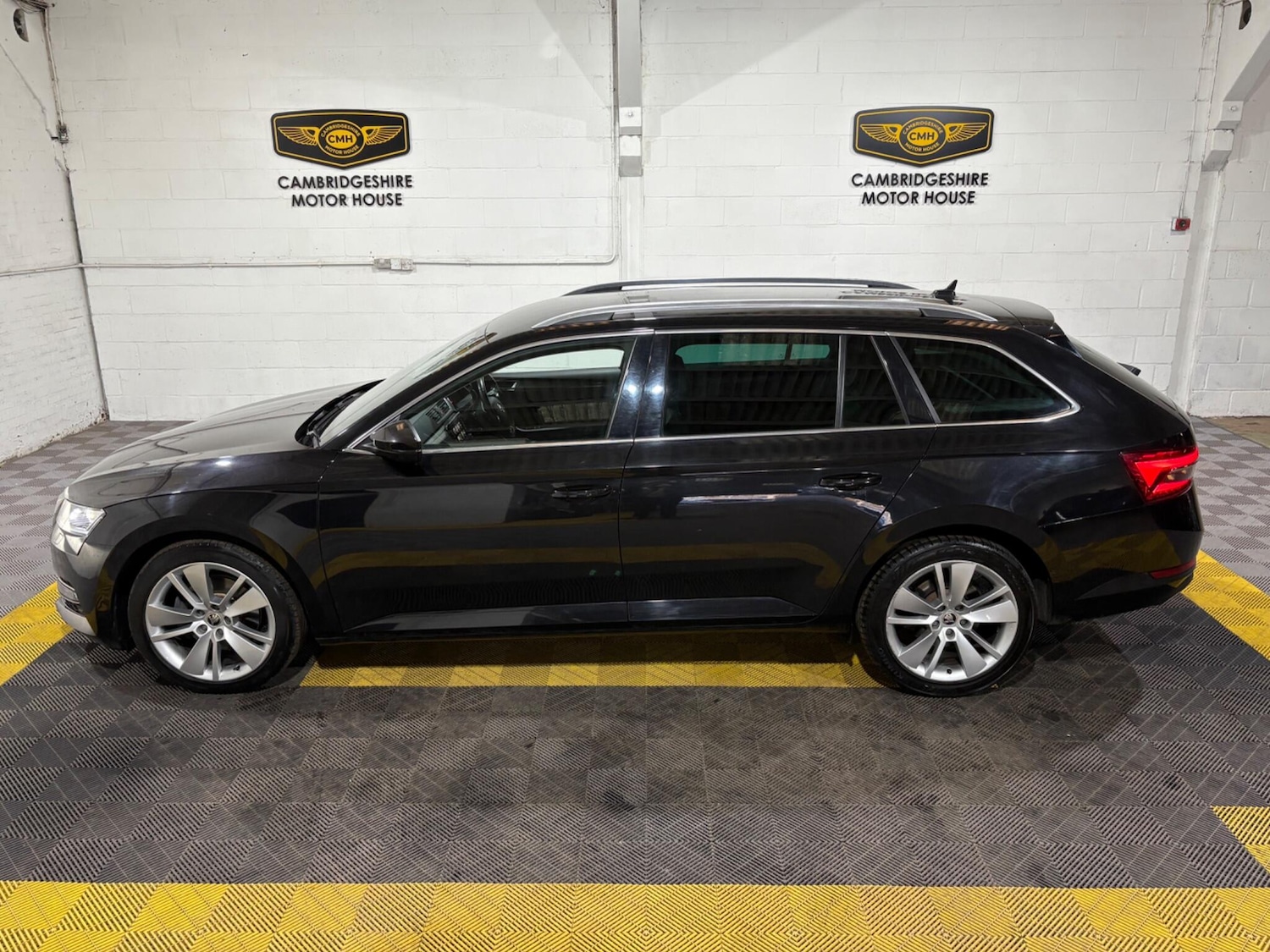 Used Skoda Superb 2022 for sale - 77029023: Photo 42