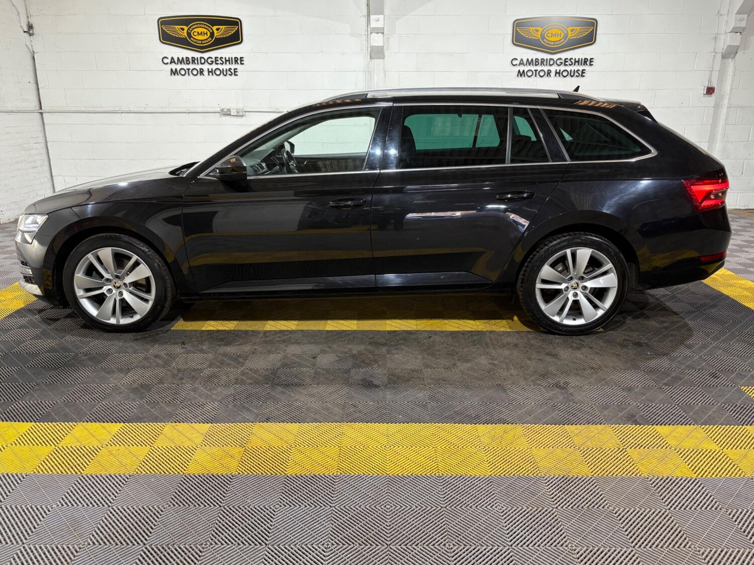 Used Skoda Superb 2022 for sale - 77029023: Photo 53