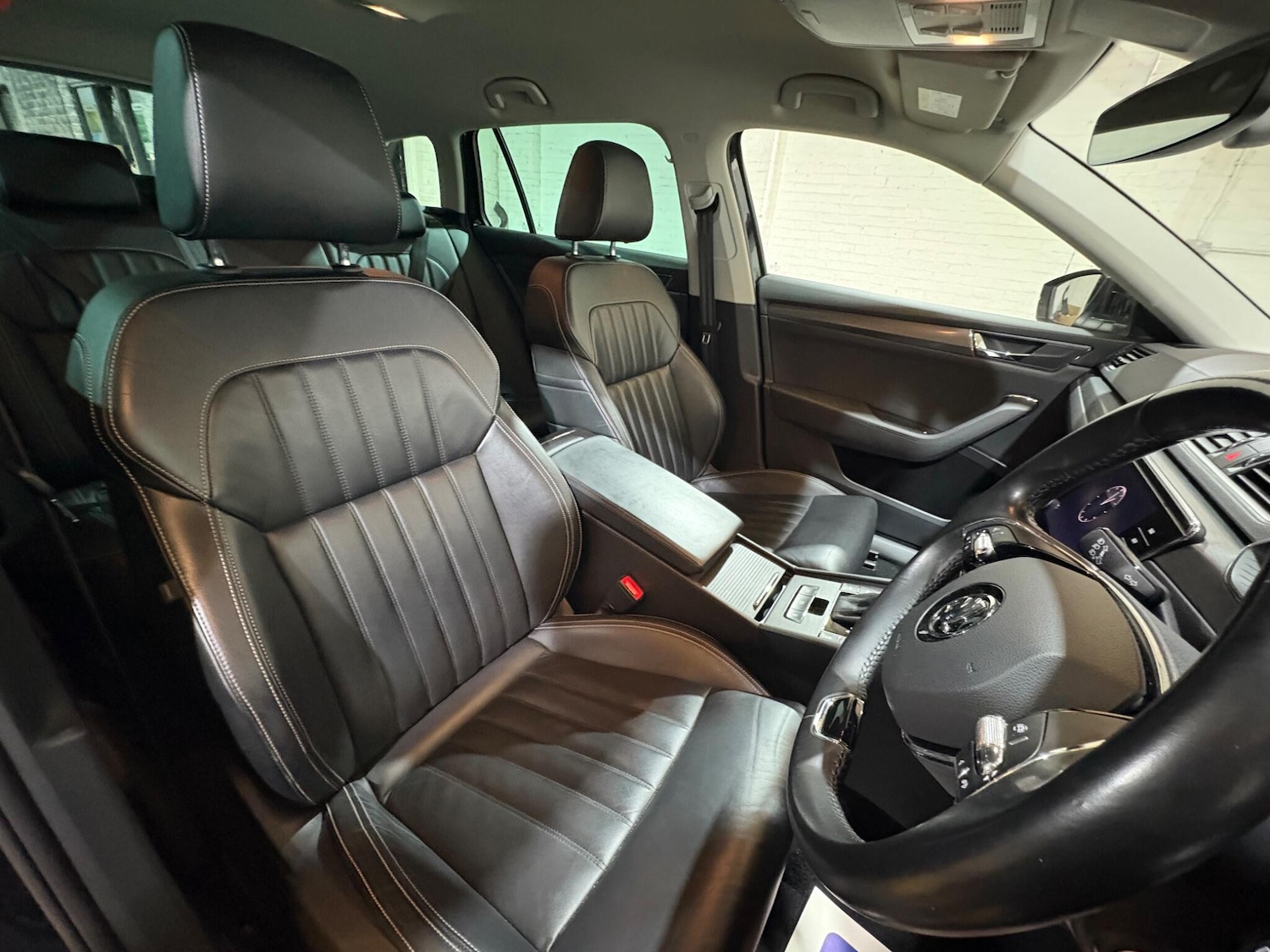 Used Skoda Superb 2022 for sale - 77029023: Photo 8