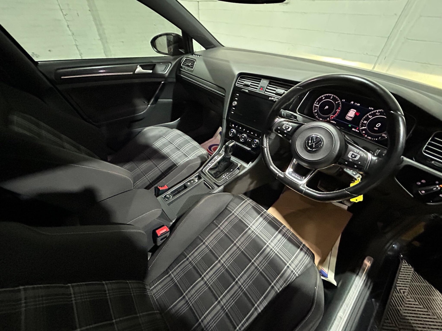 Used Volkswagen Golf 2018 for sale - 77574965: Photo 3