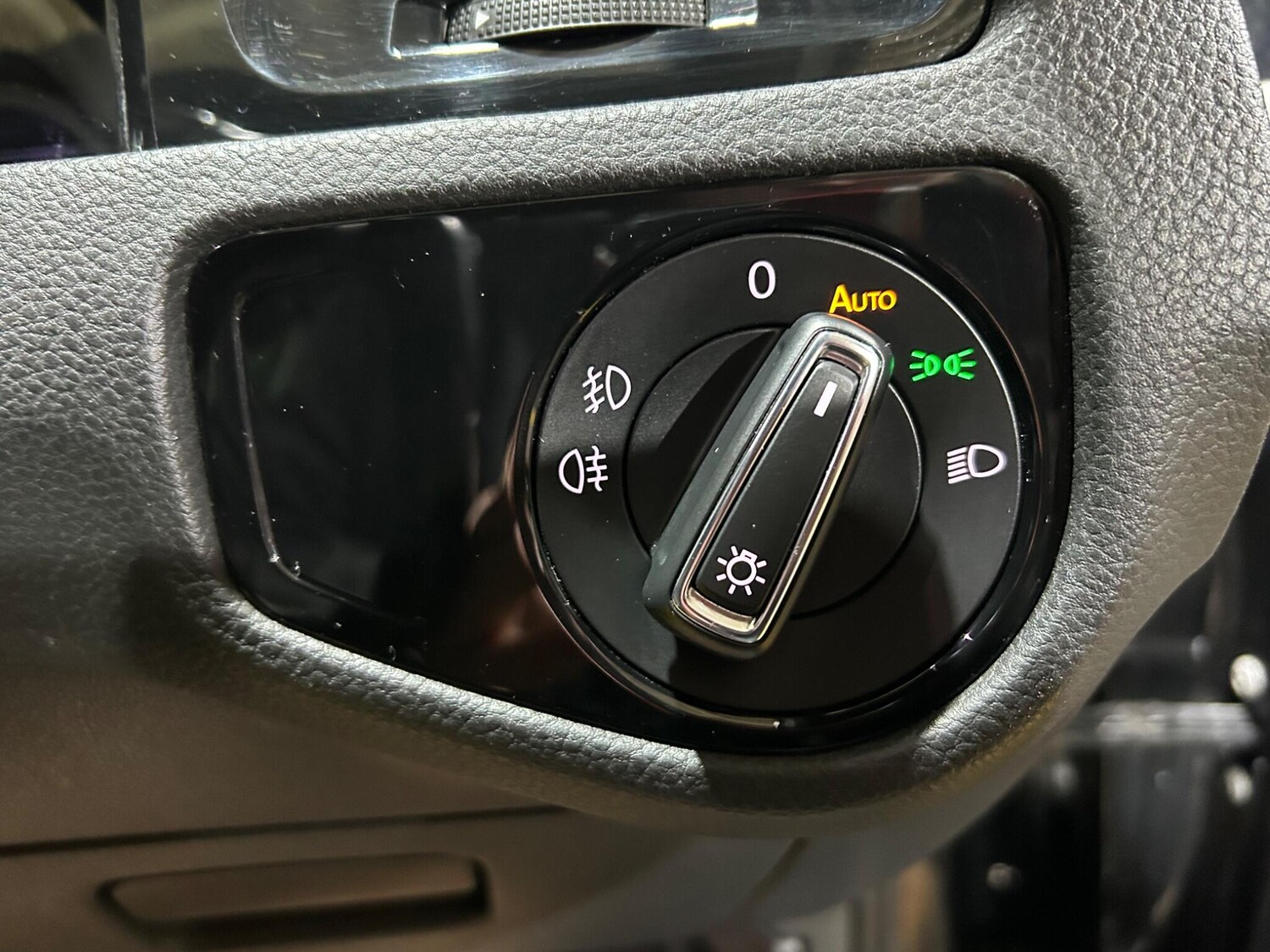 Used Volkswagen Golf 2018 for sale - 77574965: Photo 35