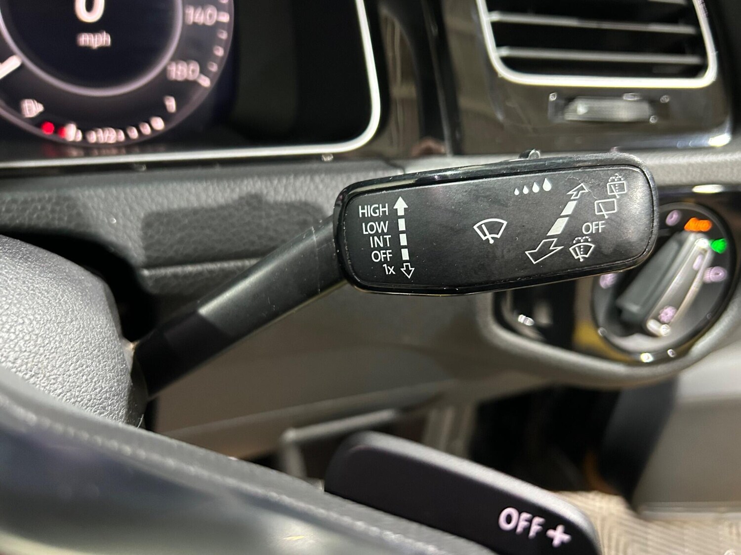 Used Volkswagen Golf 2018 for sale - 77574965: Photo 37