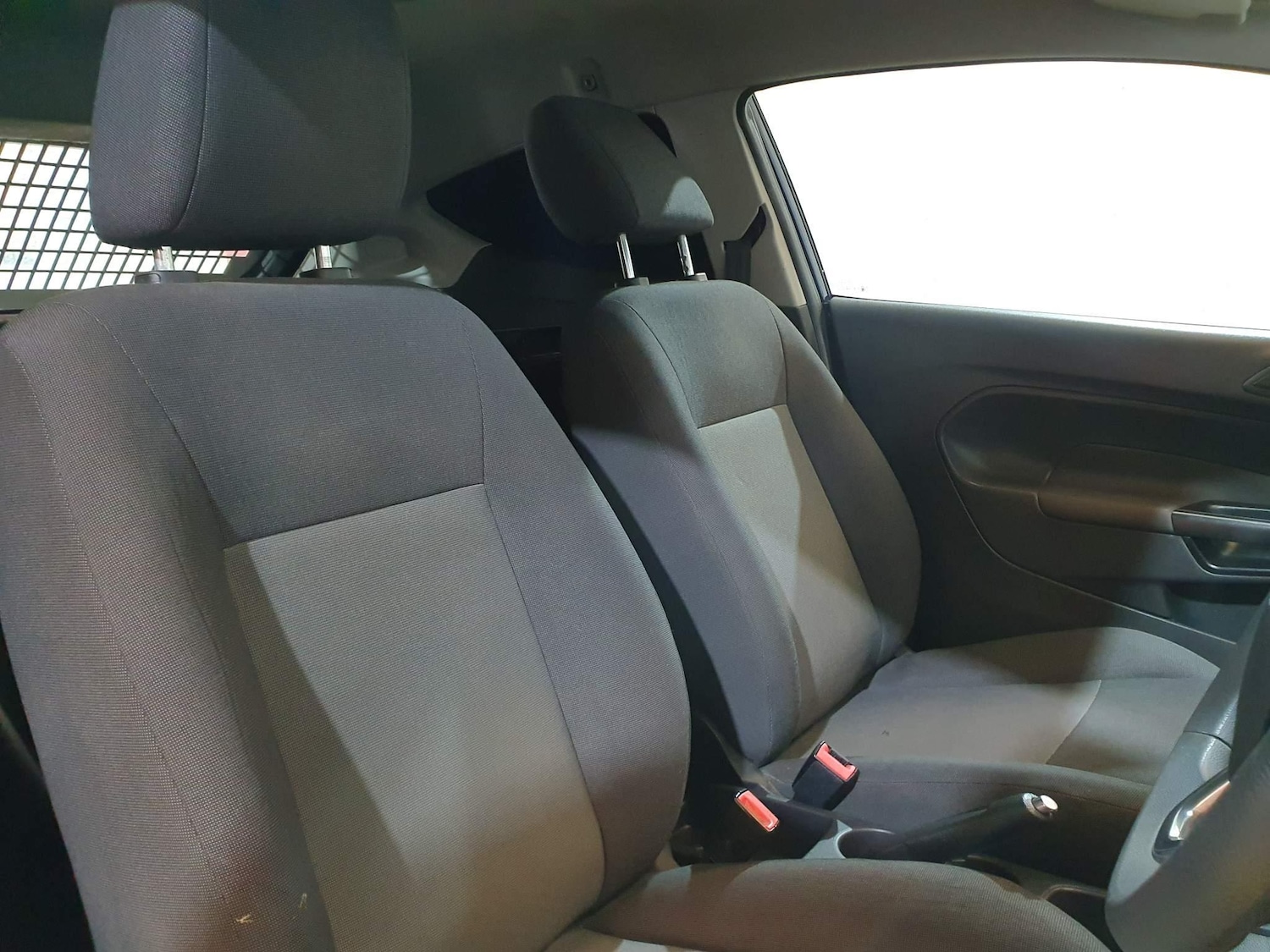 Used Ford Fiesta 2016 for sale - 76997708: Photo 3