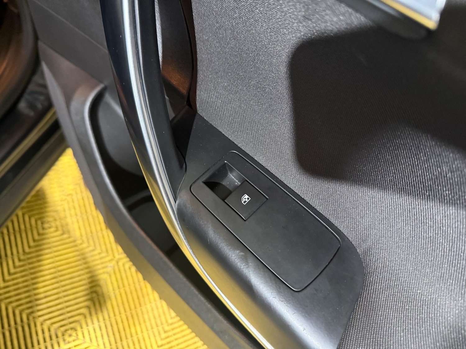 Used Vauxhall Insignia 2015 for sale - 76786780: Photo 44