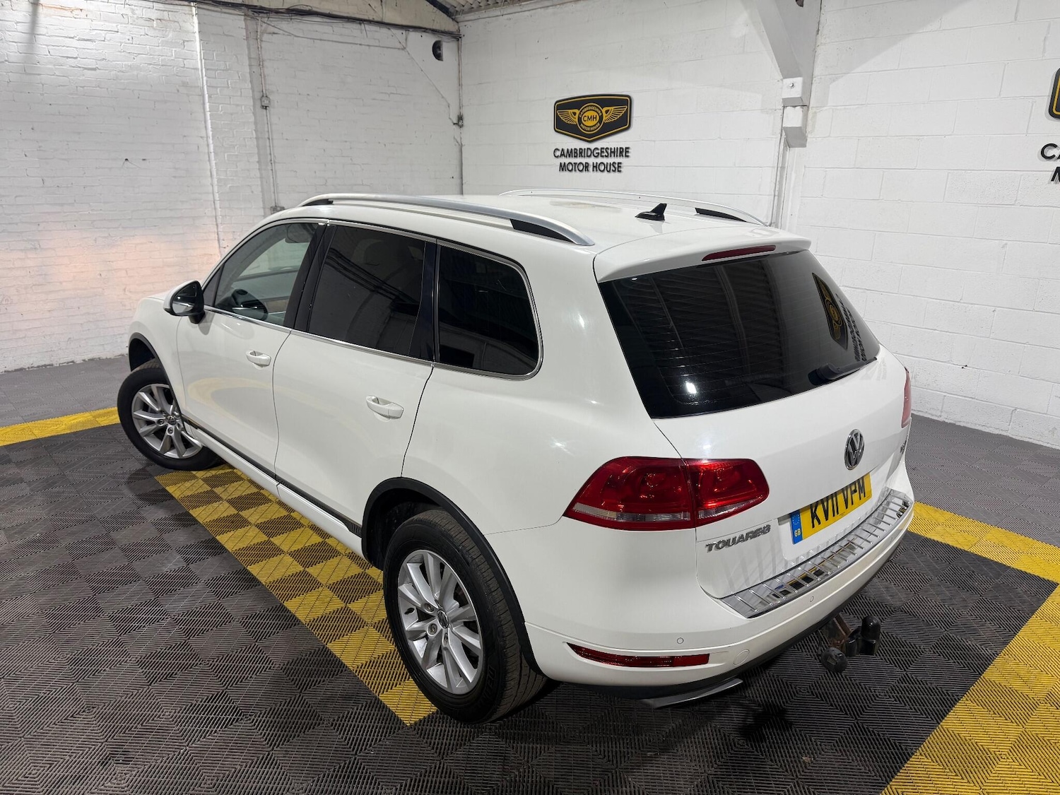 Used Volkswagen Touareg 2011 for sale - 76839356: Photo 11