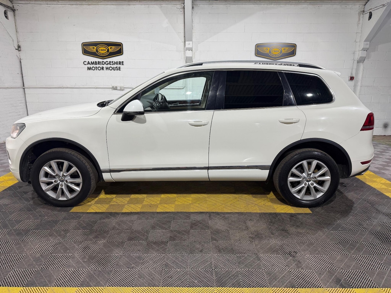 Used Volkswagen Touareg 2011 for sale - 76839356: Photo 27