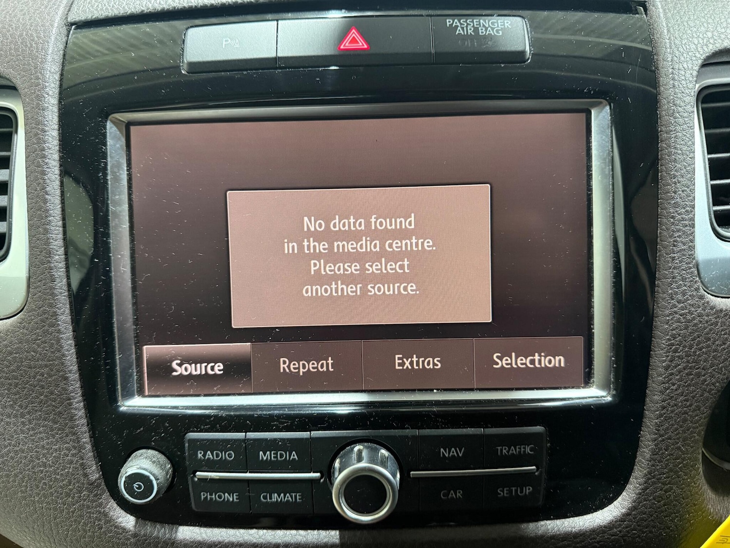 Used Volkswagen Touareg 2011 for sale - 76839356: Photo 28