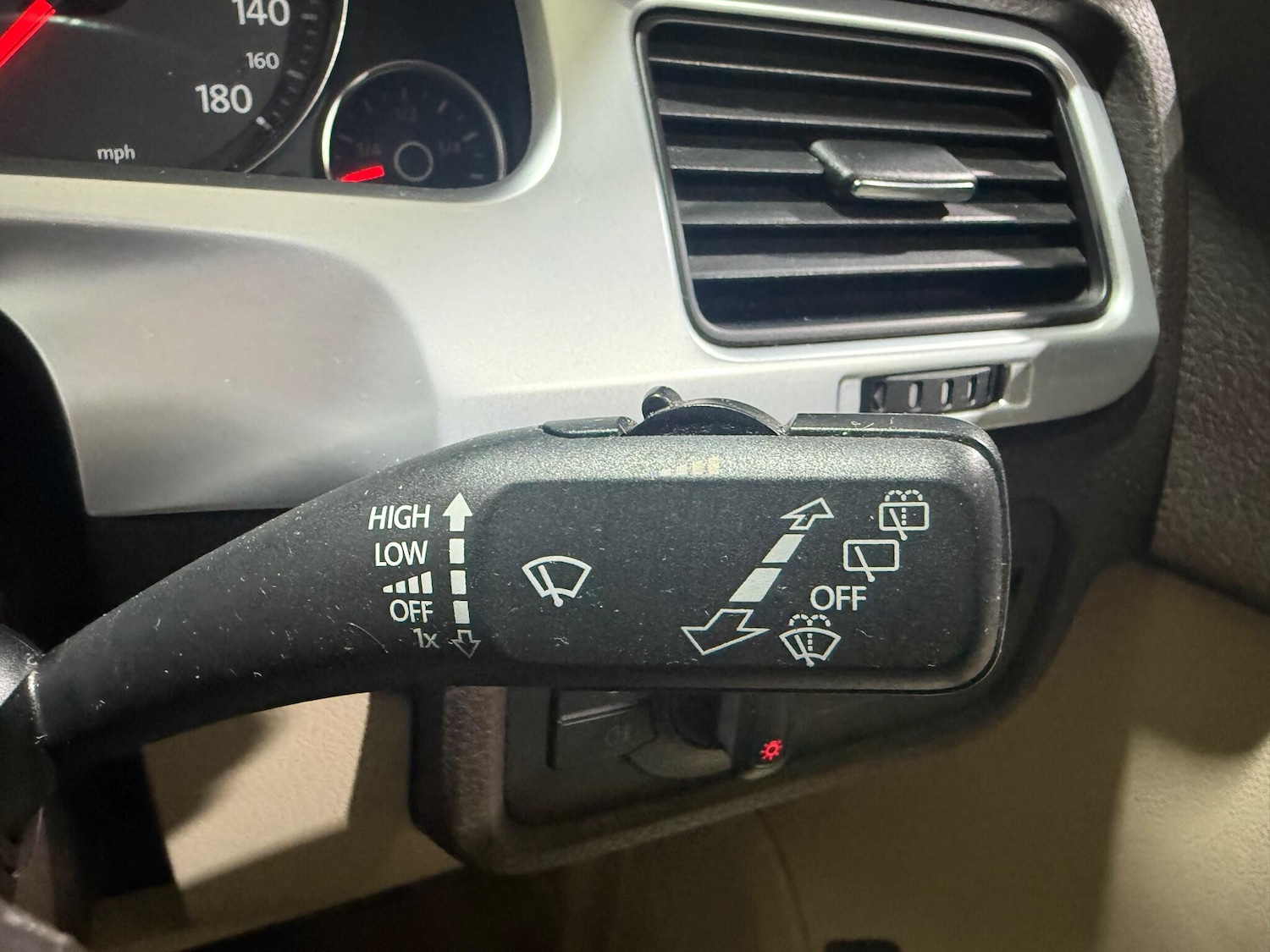 Used Volkswagen Touareg 2011 for sale - 76839356: Photo 35