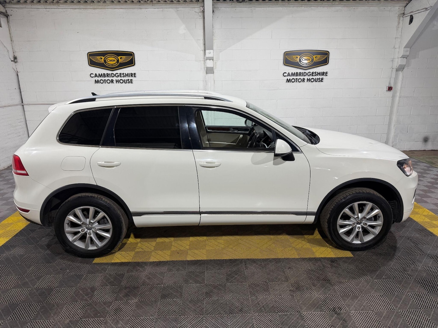 Used Volkswagen Touareg 2011 for sale - 76839356: Photo 37