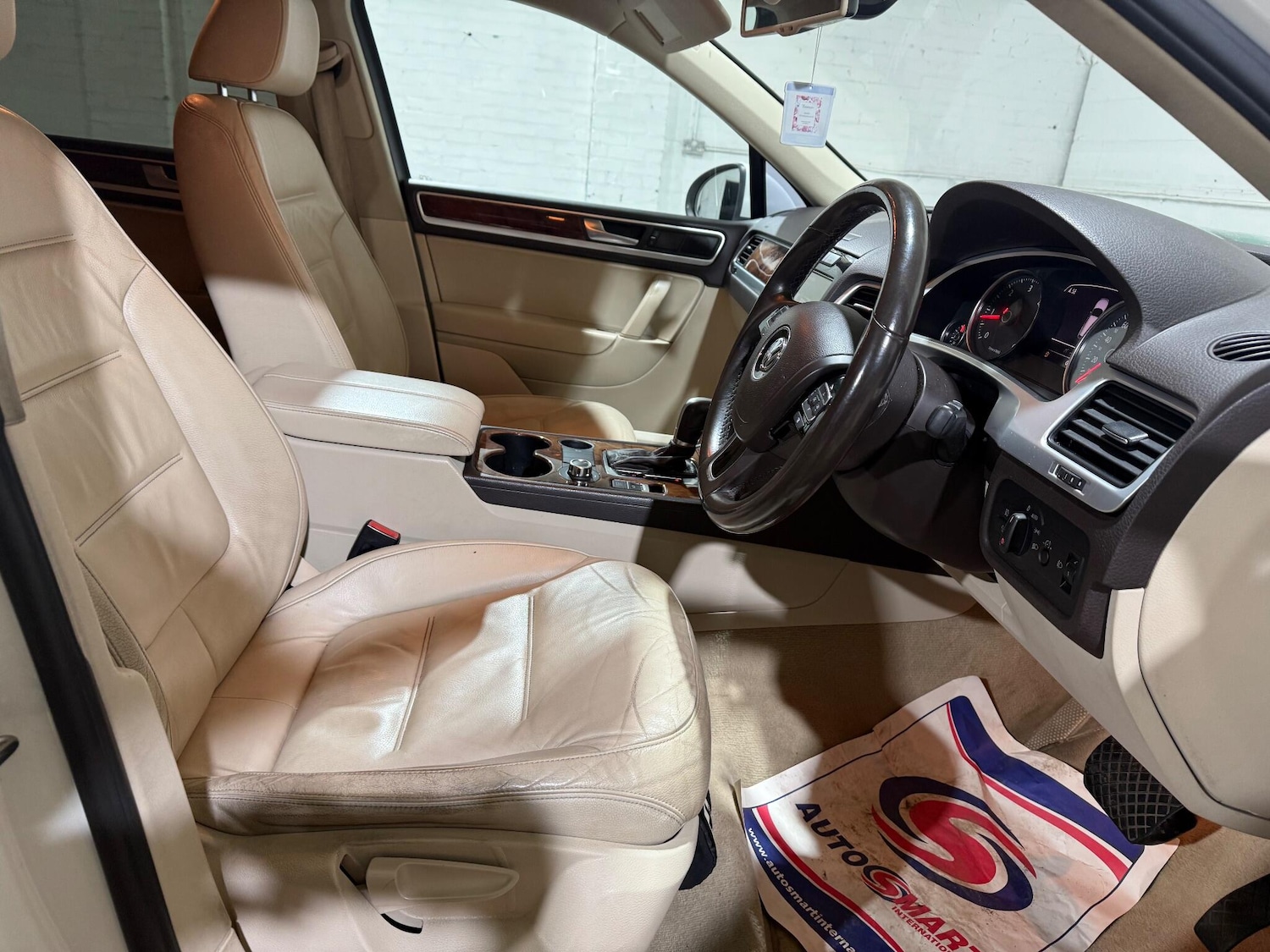 Used Volkswagen Touareg 2011 for sale - 76839356: Photo 42