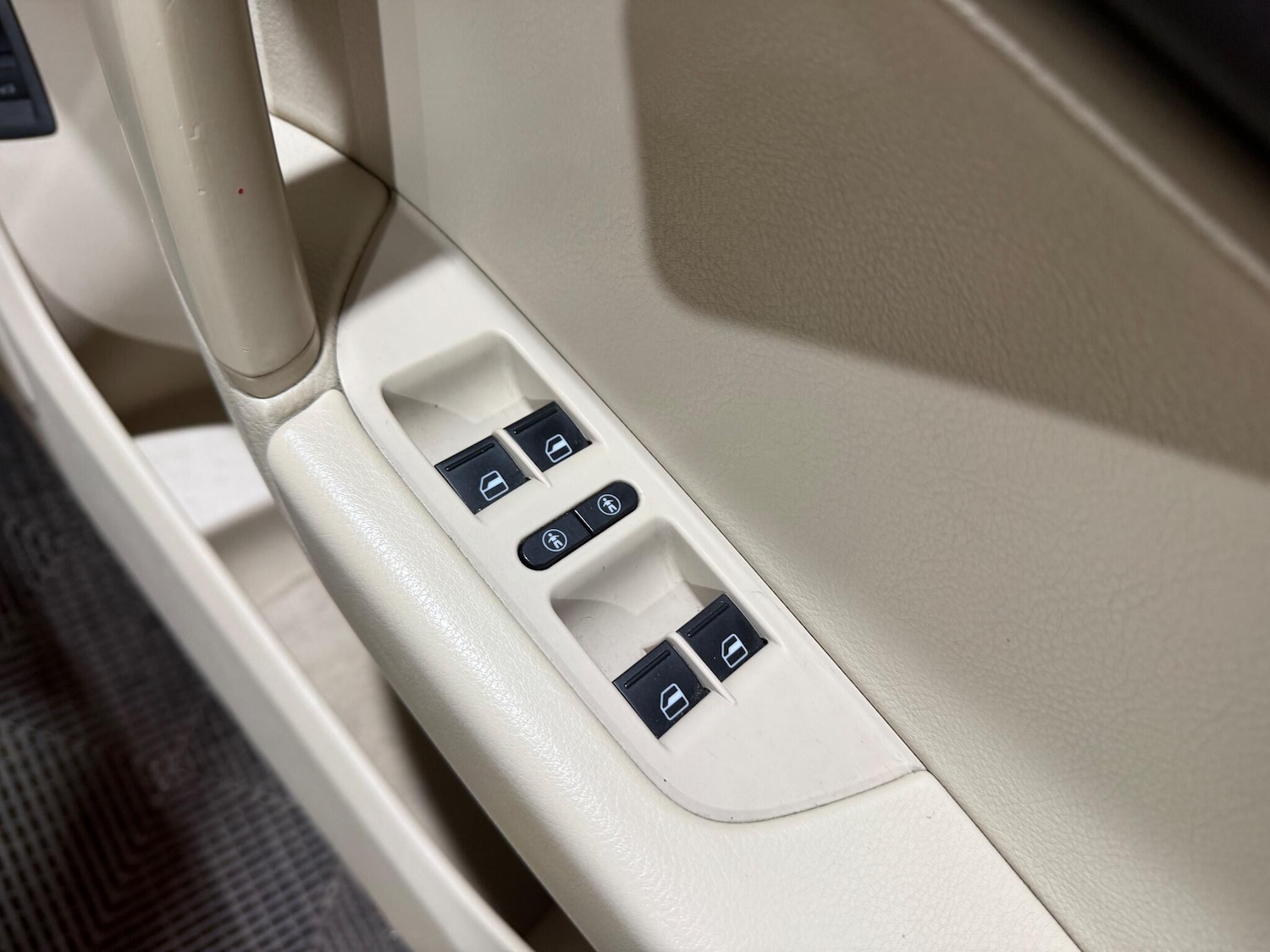 Used Volkswagen Touareg 2011 for sale - 76839356: Photo 44