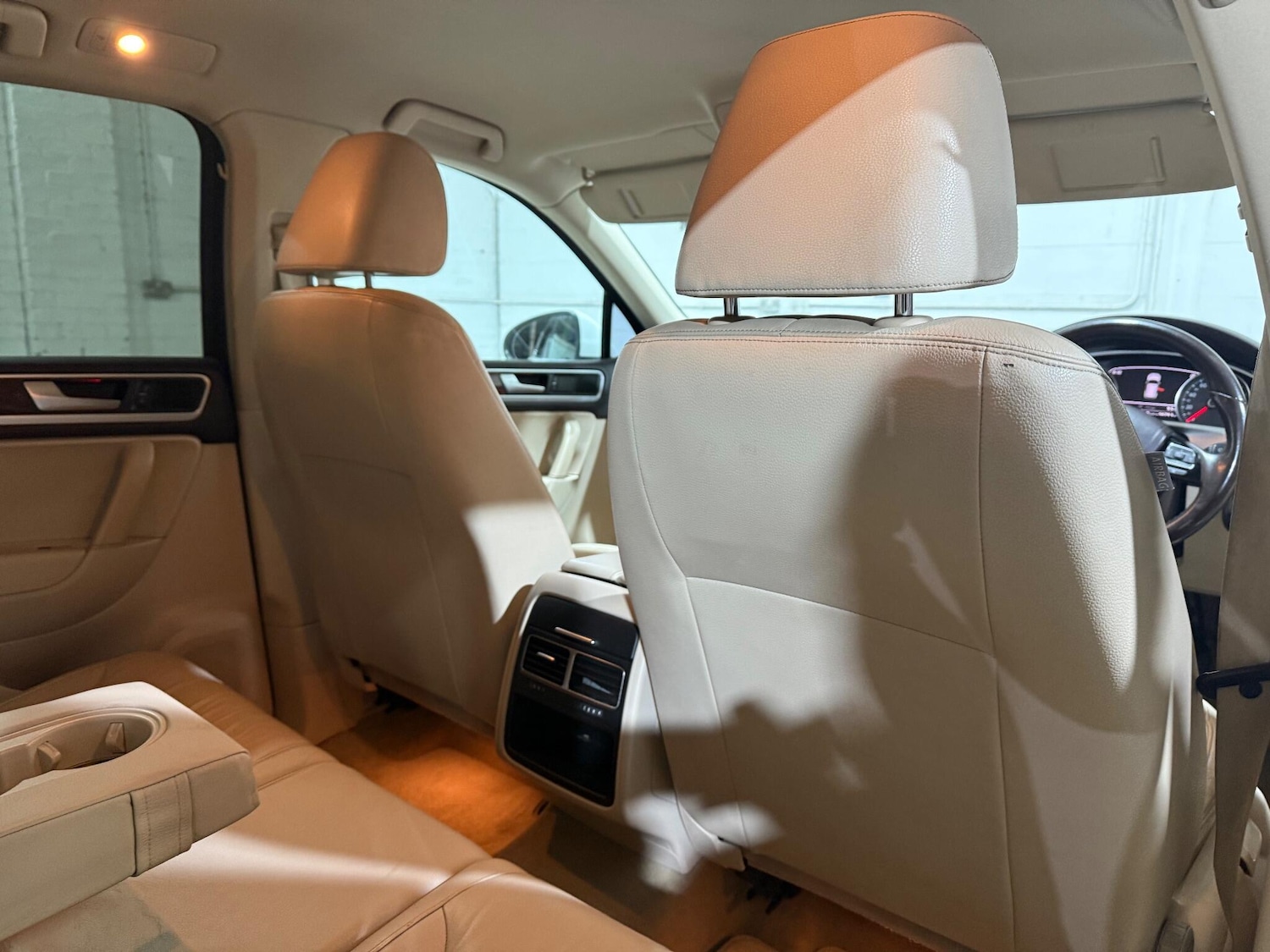 Used Volkswagen Touareg 2011 for sale - 76839356: Photo 46