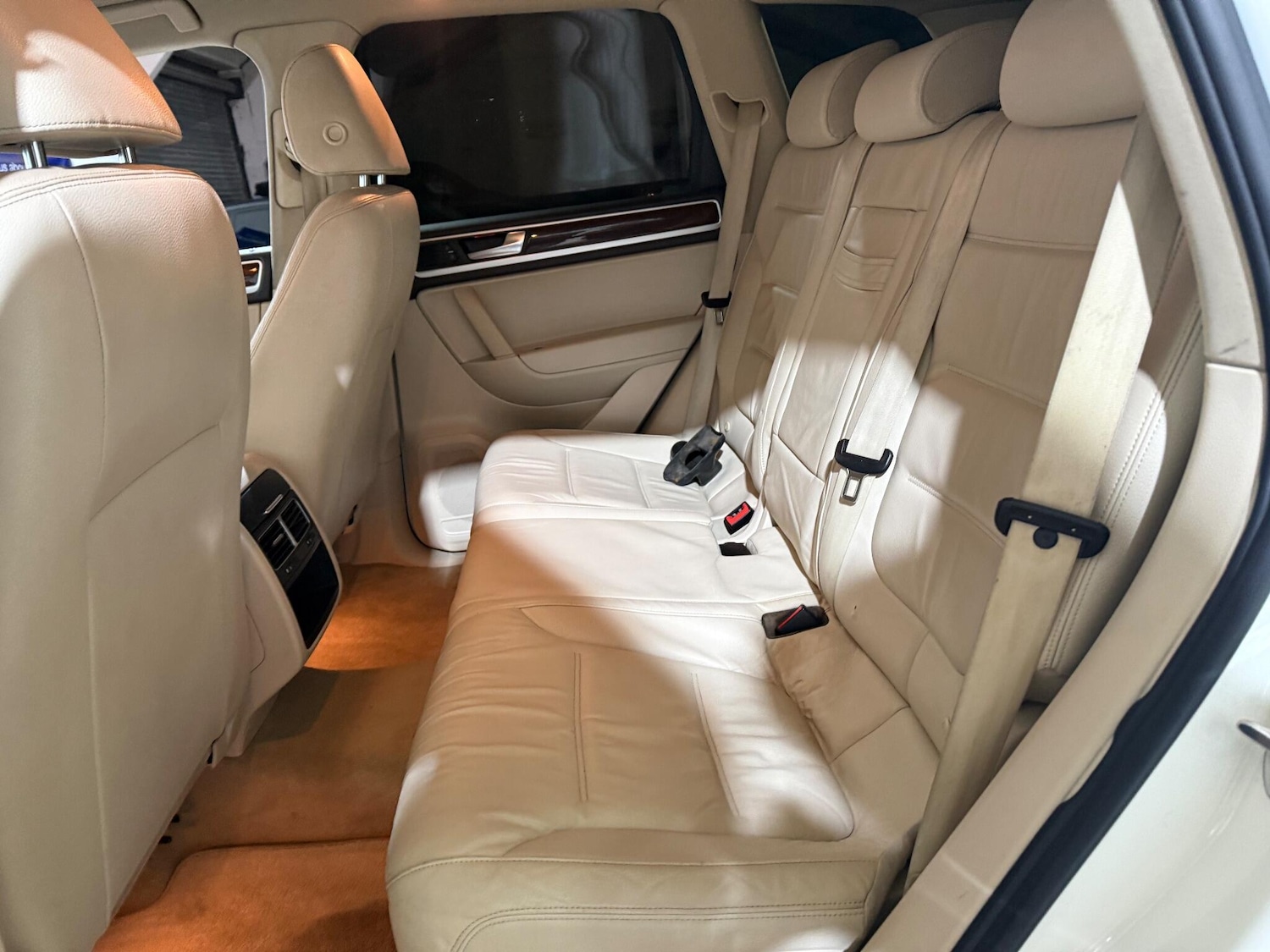 Used Volkswagen Touareg 2011 for sale - 76839356: Photo 52