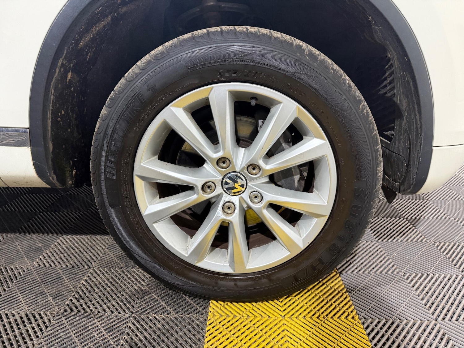 Used Volkswagen Touareg 2011 for sale - 76839356: Photo 67