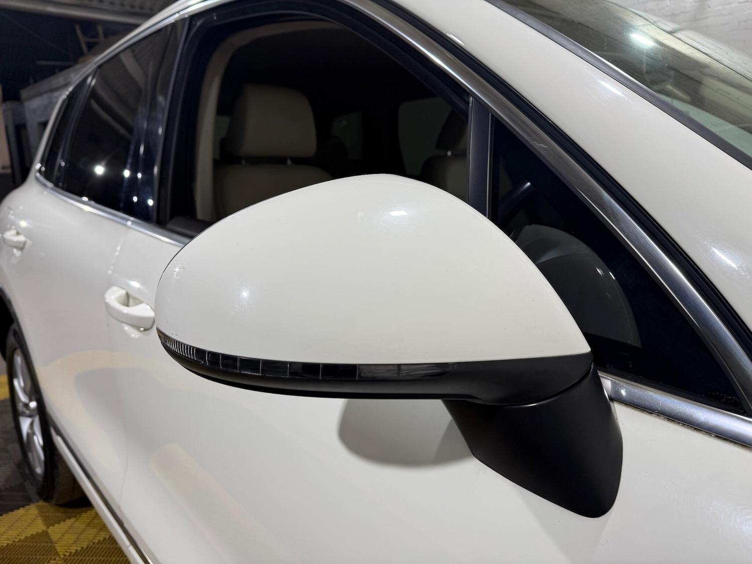 Used Volkswagen Touareg 2011 for sale - 76839356: Photo 68