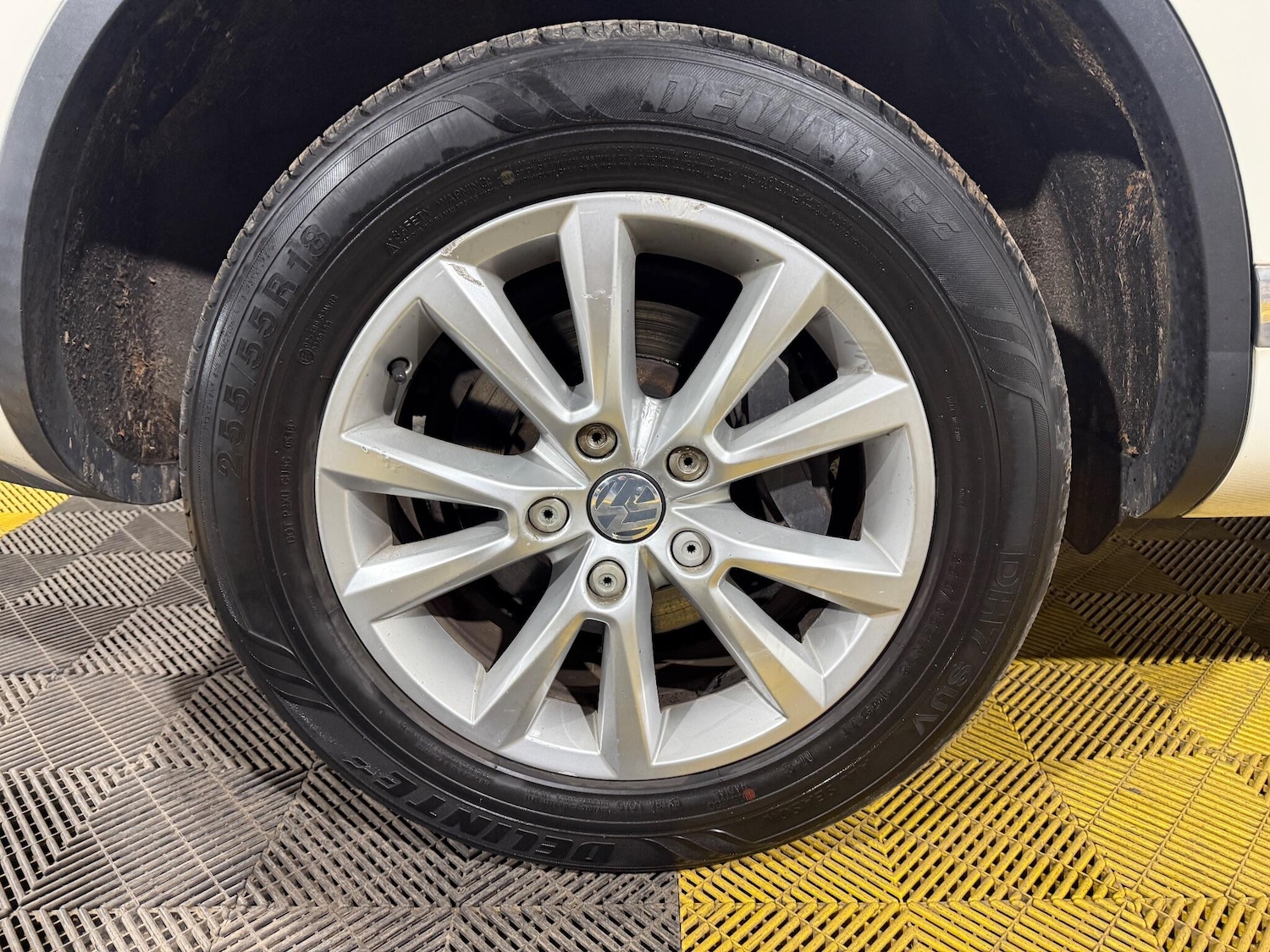 Used Volkswagen Touareg 2011 for sale - 76839356: Photo 69