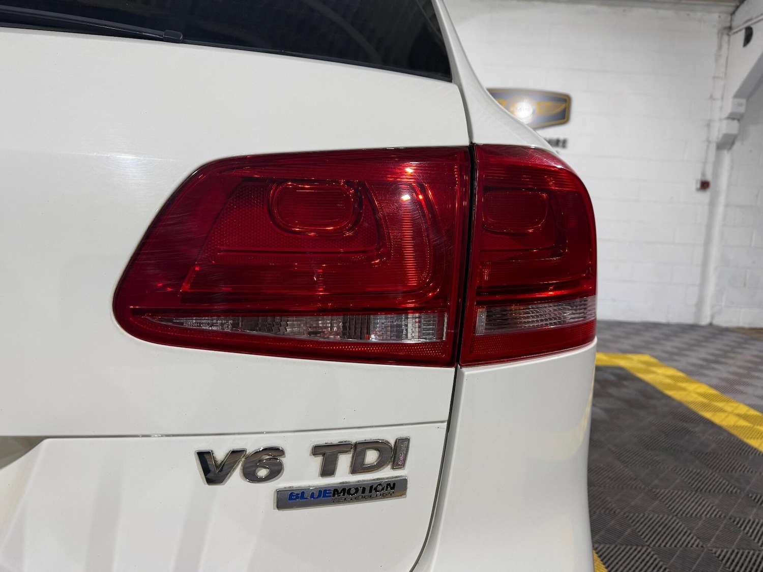 Used Volkswagen Touareg 2011 for sale - 76839356: Photo 72