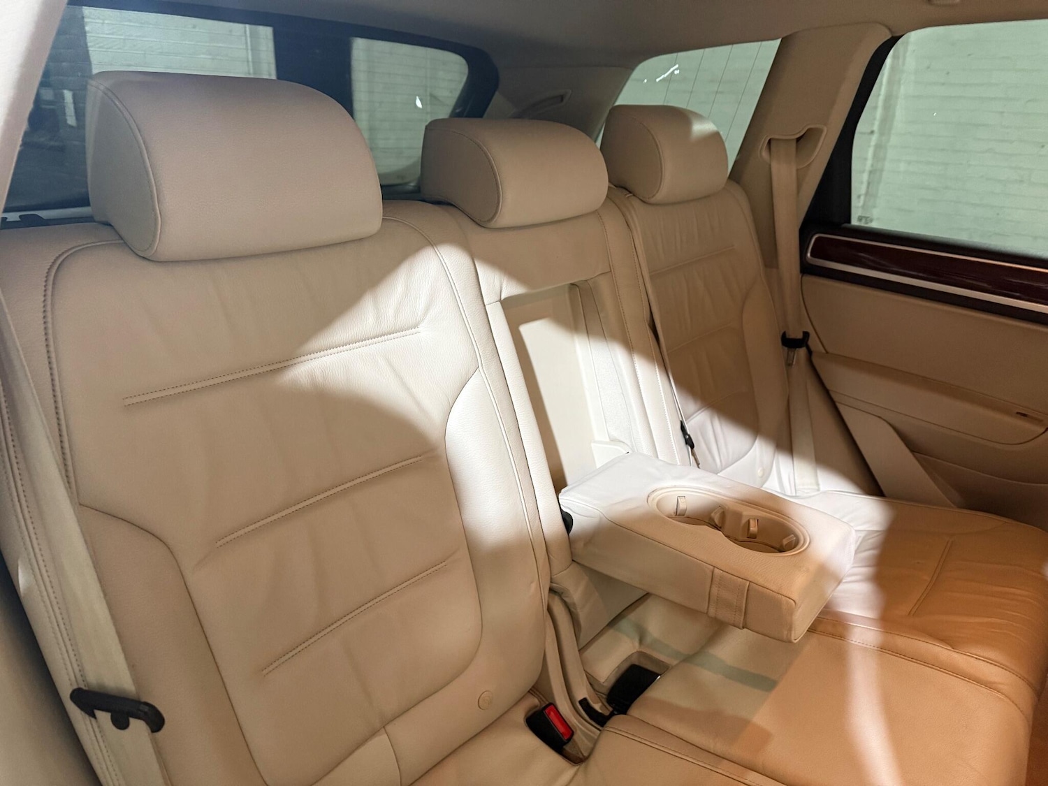 Used Volkswagen Touareg 2011 for sale - 76839356: Photo 8