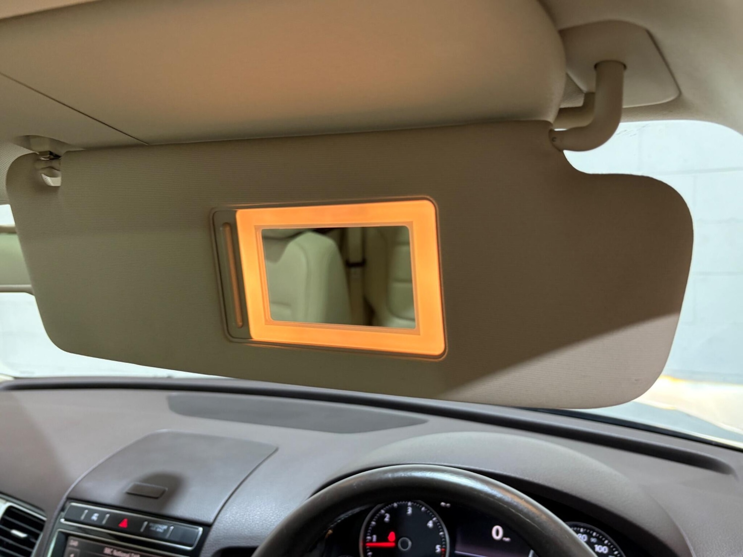 Used Volkswagen Touareg 2015 for sale - 76839744: Photo 12