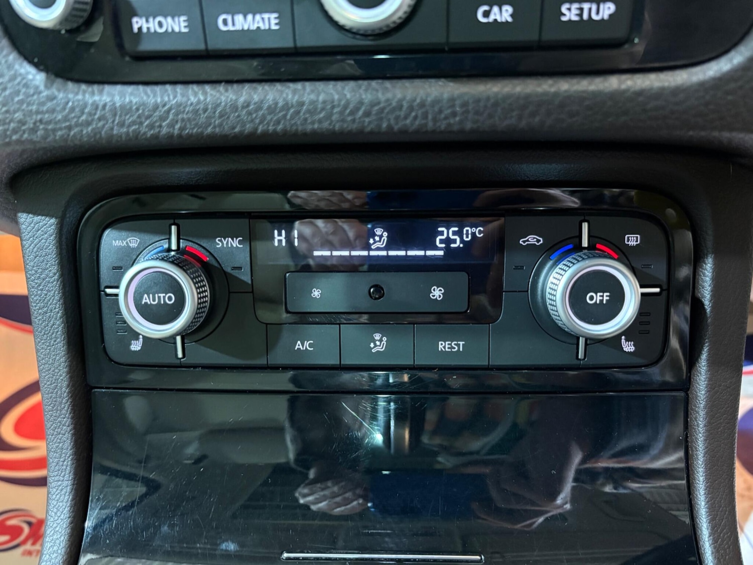 Used Volkswagen Touareg 2015 for sale - 76839744: Photo 21