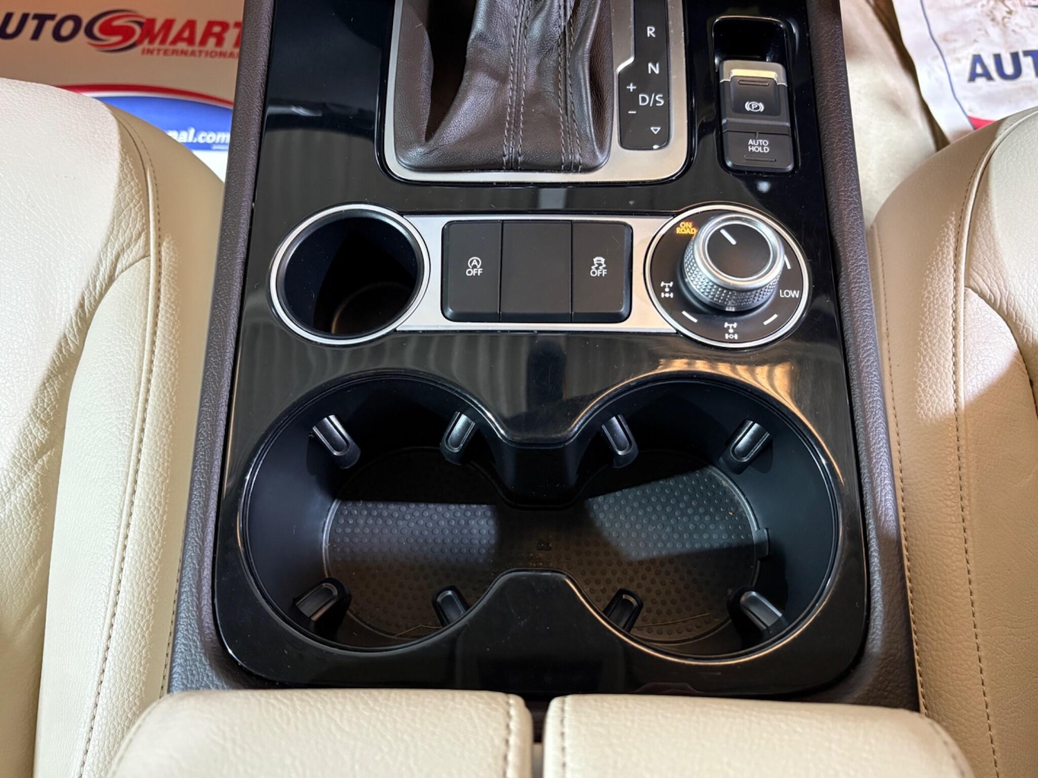 Used Volkswagen Touareg 2015 for sale - 76839744: Photo 23