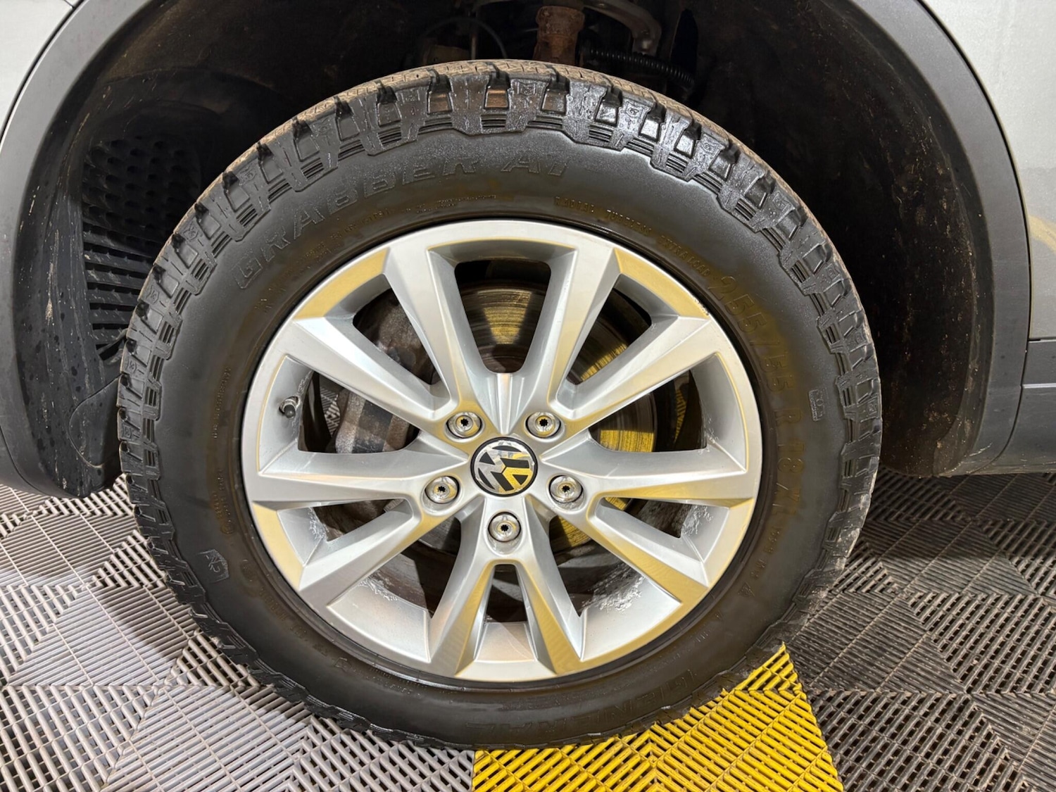 Used Volkswagen Touareg 2015 for sale - 76839744: Photo 24