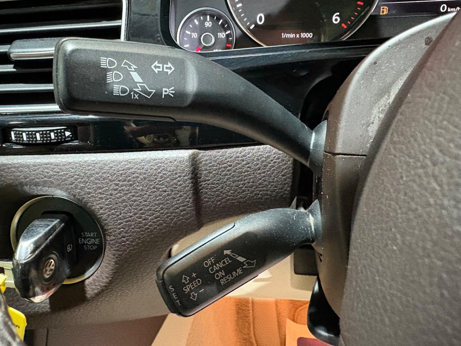 Used Volkswagen Touareg 2015 for sale - 76839744: Photo 31