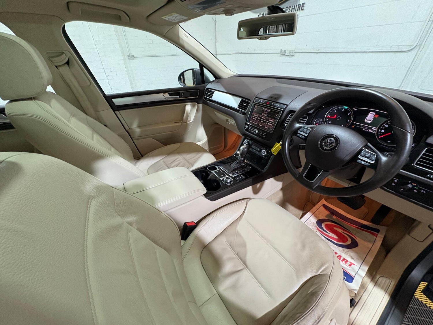 Used Volkswagen Touareg 2015 for sale - 76839744: Photo 41