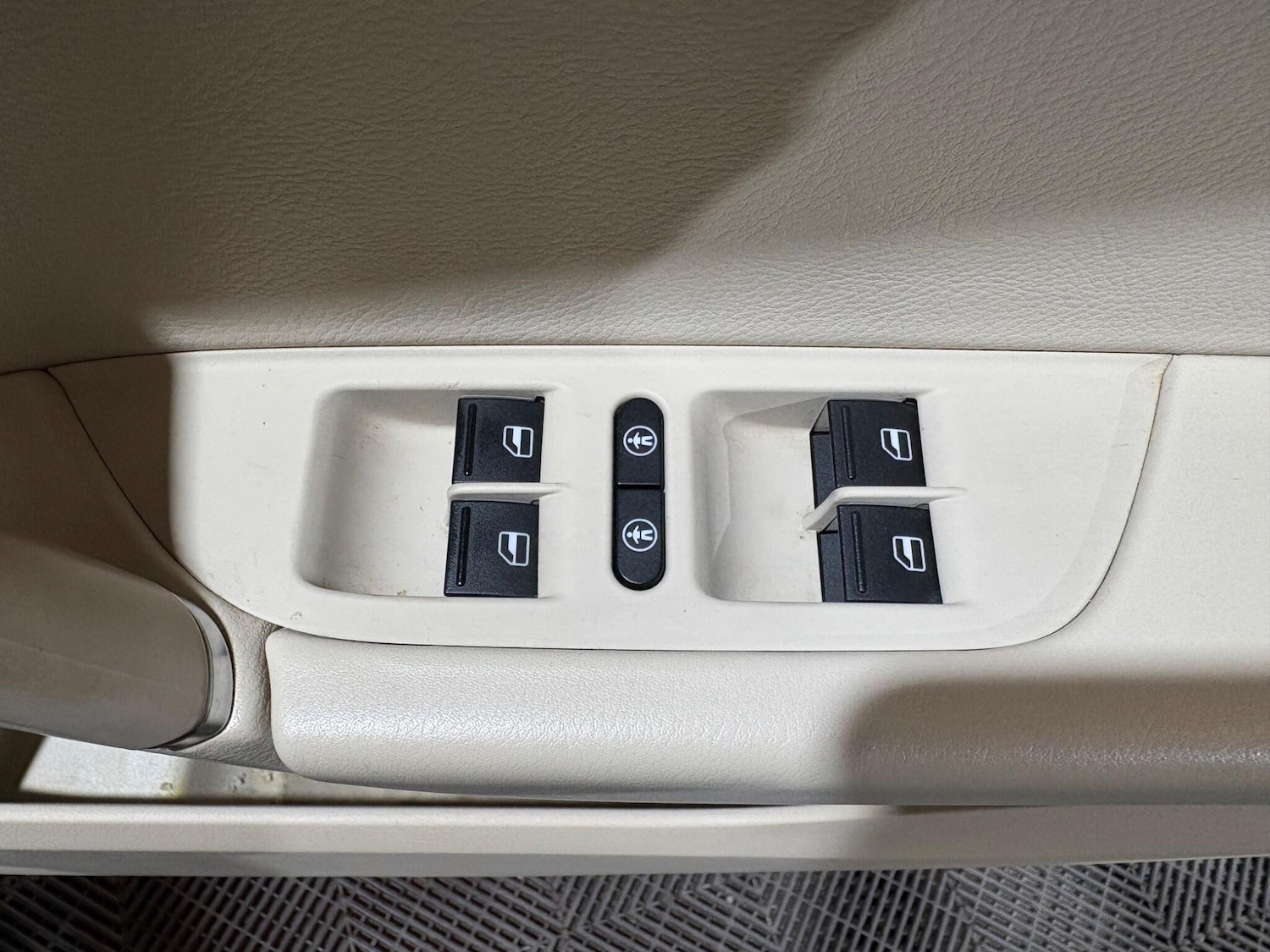 Used Volkswagen Touareg 2015 for sale - 76839744: Photo 49