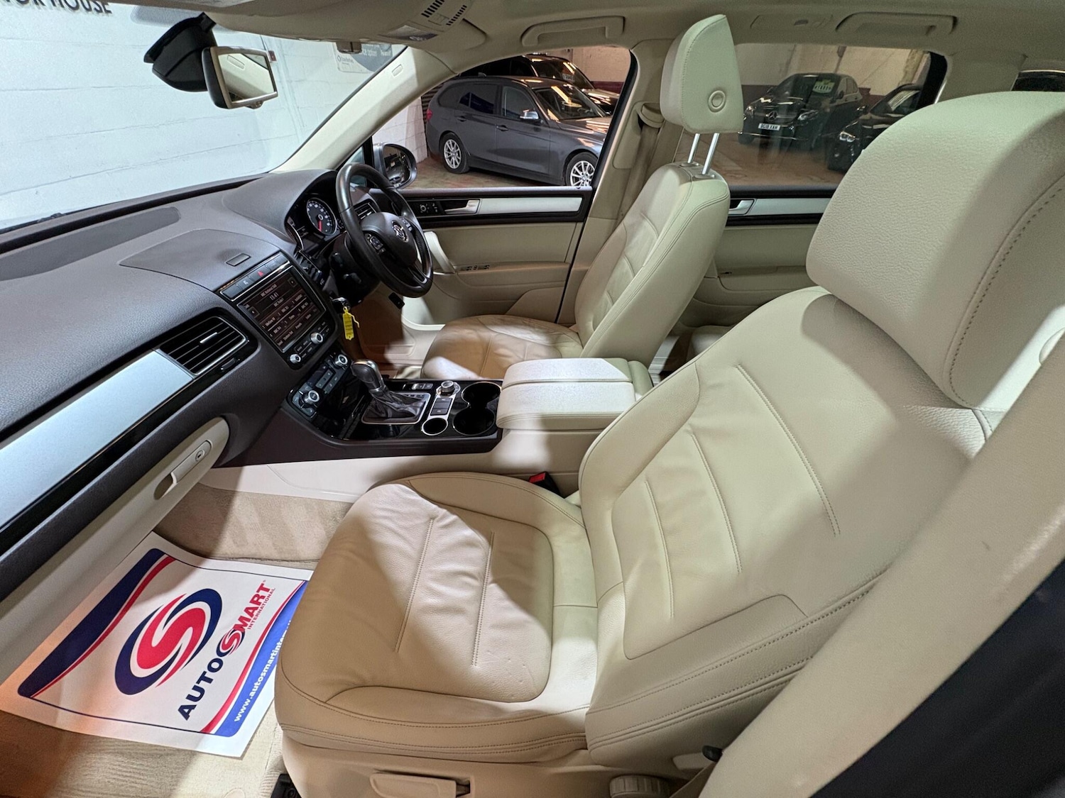 Used Volkswagen Touareg 2015 for sale - 76839744: Photo 71