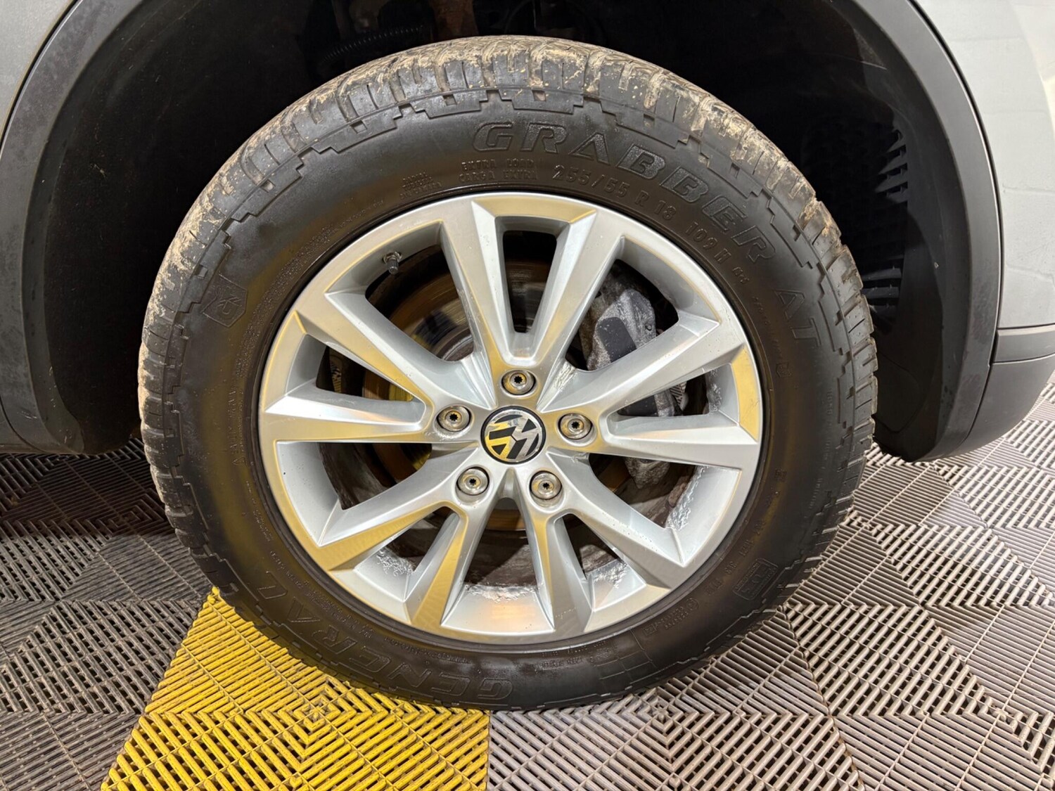 Used Volkswagen Touareg 2015 for sale - 76839744: Photo 74