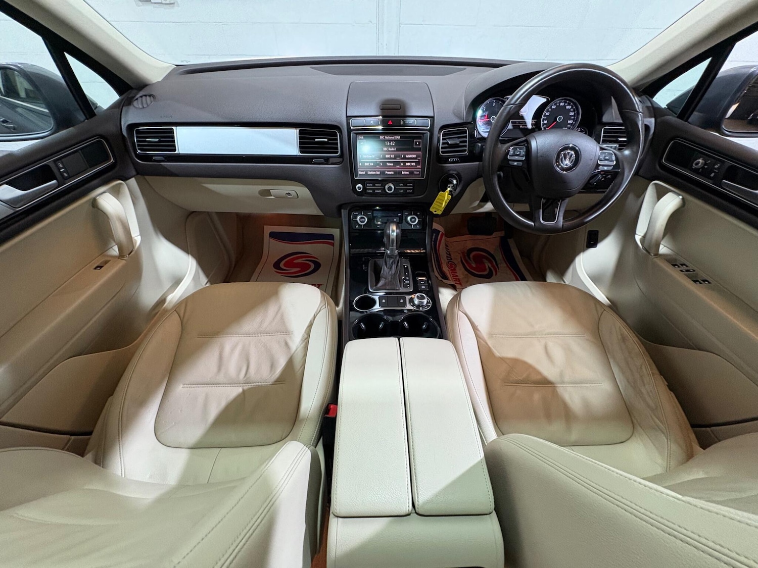 Used Volkswagen Touareg 2015 for sale - 76839744: Photo 77