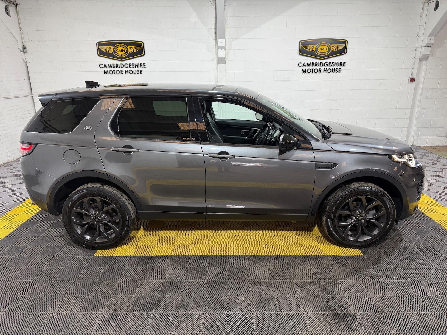 Used Land Rover Discovery Sport 2018 for sale - 76307872: Photo 46