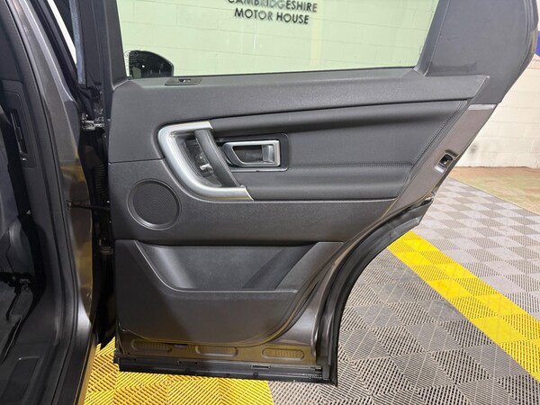 Used Land Rover Discovery Sport 2018 for sale - 76307872: Photo 47