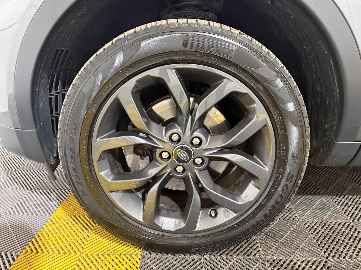 Used Land Rover Discovery Sport 2018 for sale - 76307872: Photo 68