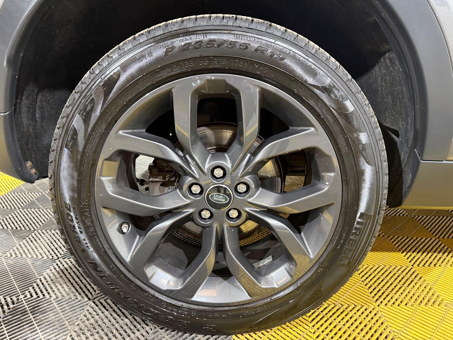 Used Land Rover Discovery Sport 2018 for sale - 76307872: Photo 75