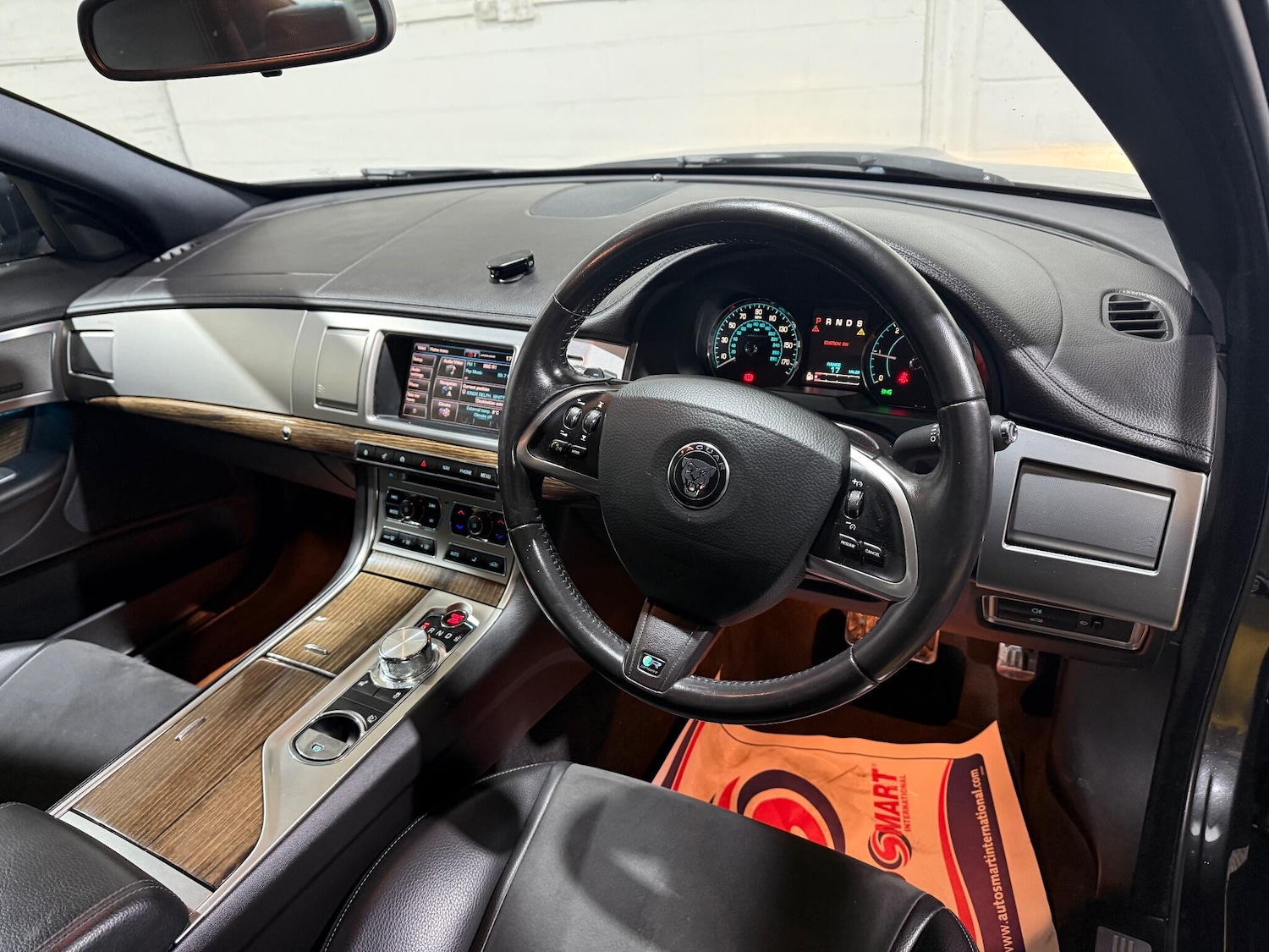 Used Jaguar XF 2015 for sale - 76964586: Photo 36