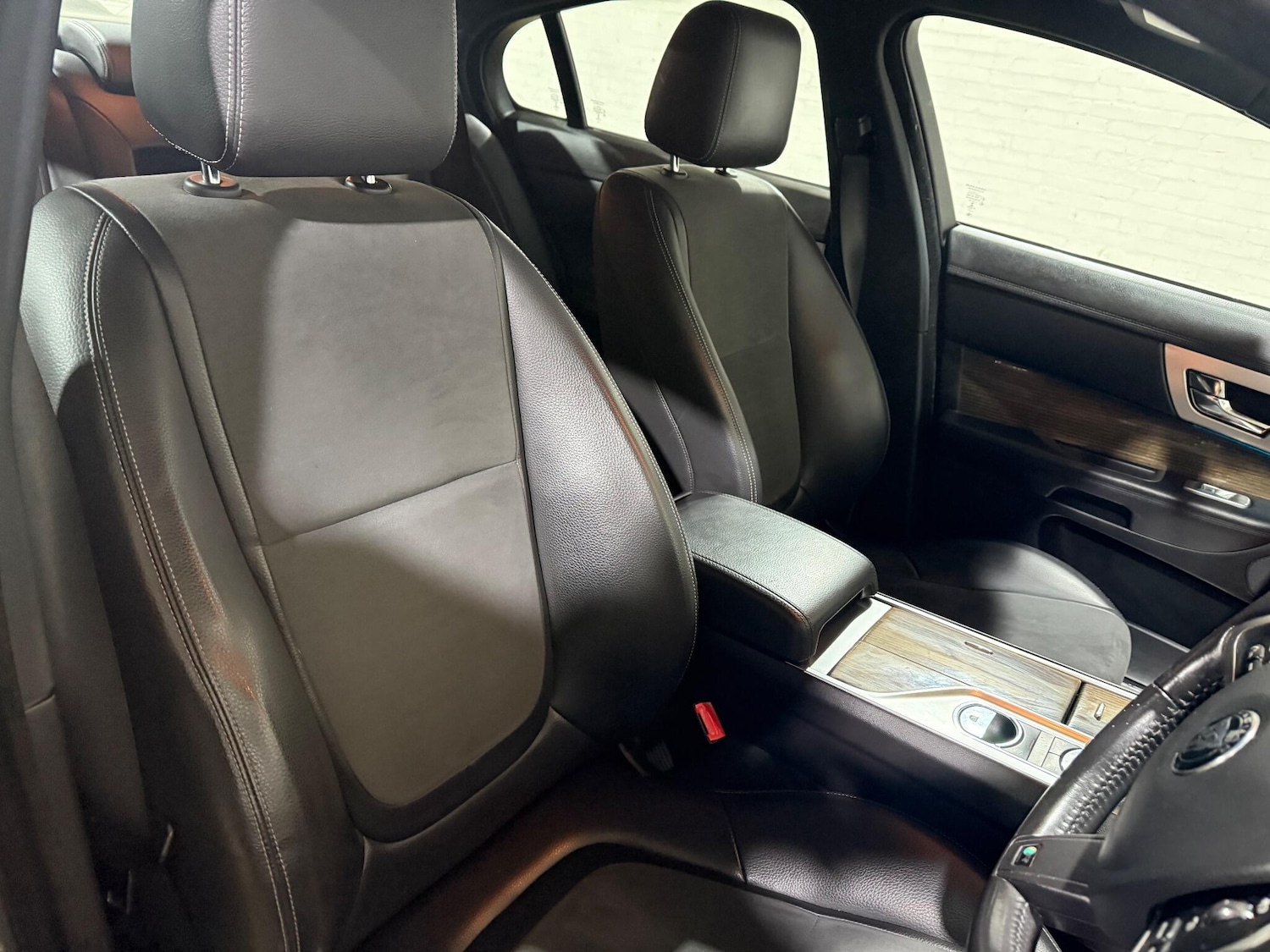 Used Jaguar XF 2015 for sale - 76964586: Photo 37