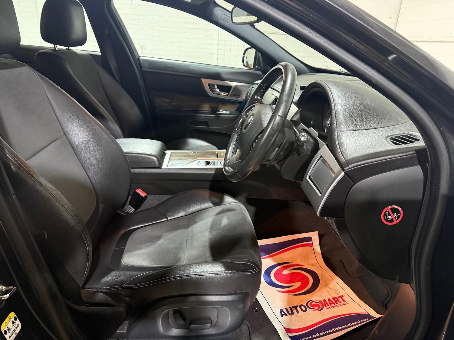 Used Jaguar XF 2015 for sale - 76964586: Photo 38