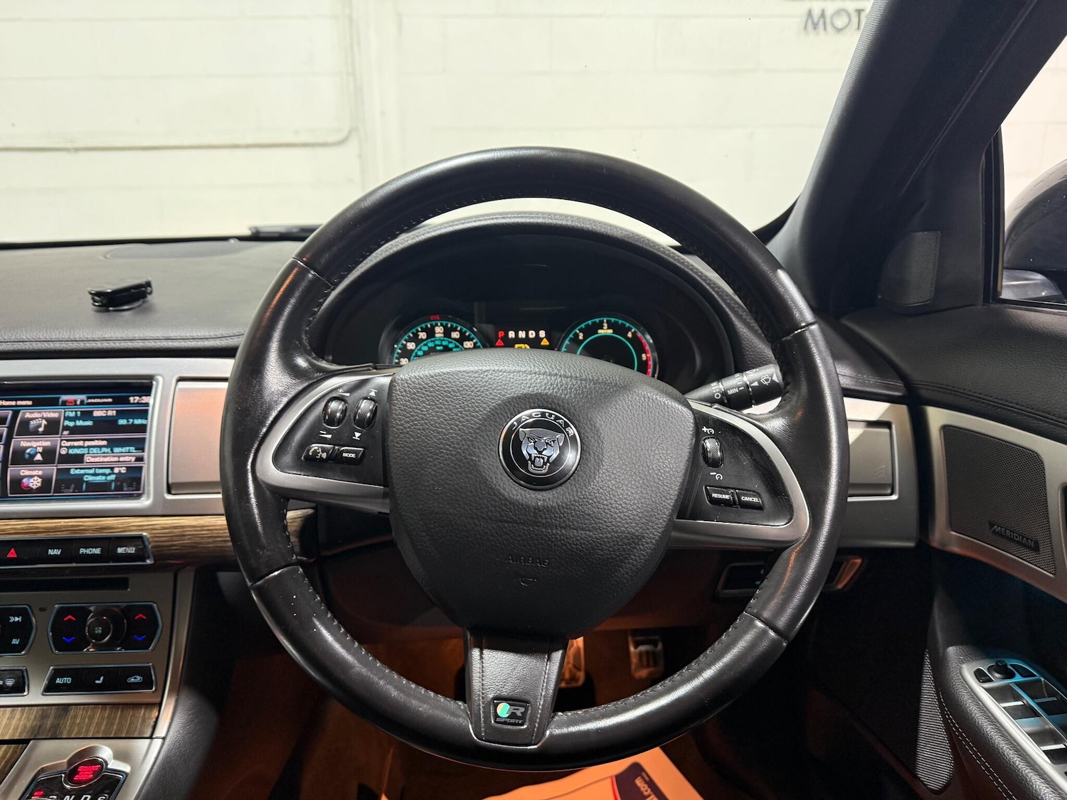 Used Jaguar XF 2015 for sale - 76964586: Photo 42