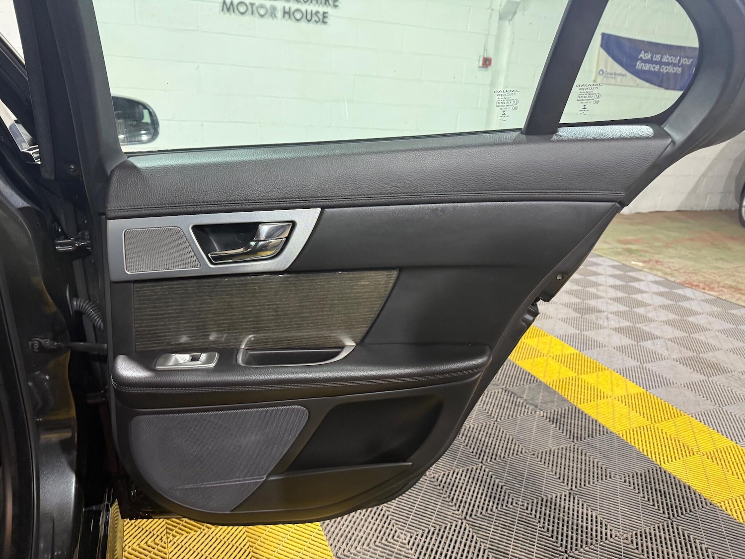 Used Jaguar XF 2015 for sale - 76964586: Photo 47